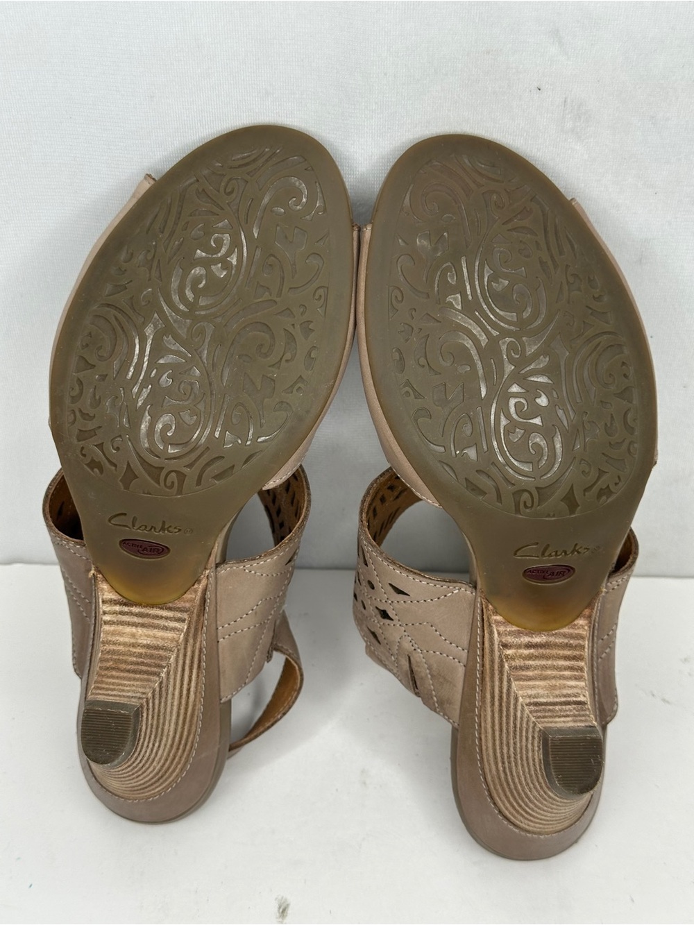 Clarks Artisan Jenness Energy Taupe Cutout Slingback Sandals Peep Toe Boho Sz7.5 - Picture 5 of 10